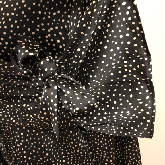 NWT! Banana Republic “Dillon” Blouse Size XL - Picture 5 of 9